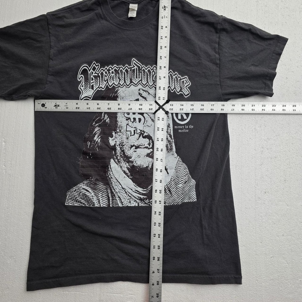 Brandname Money Is The Motive Graphic Tee - Picture 7 of 8